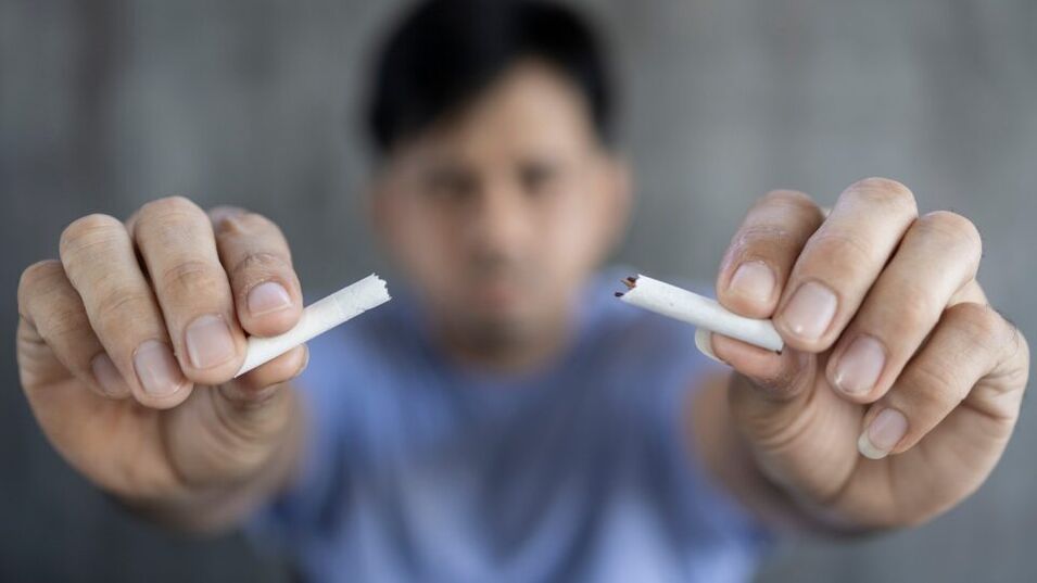 Smetti di fumare sigarette