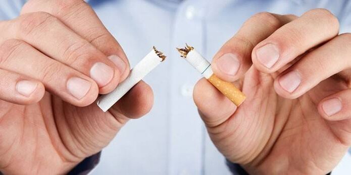 sigaretta rotta e il danno del fumo